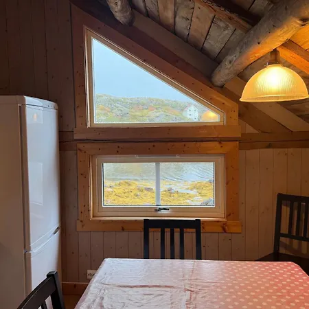 Smivolden Rorbu, Authentic Lofoten *